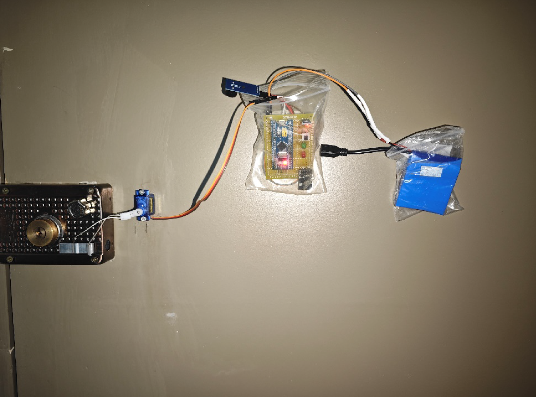 基于STM32F103最小开发板的智能宿舍门锁系统
